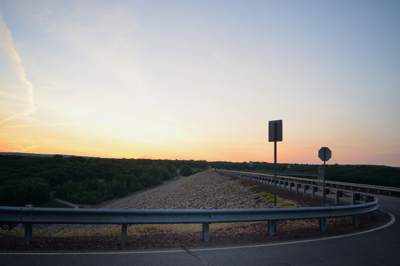 Illustration for article titled dam sunset